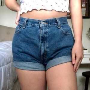 Levi Shorts